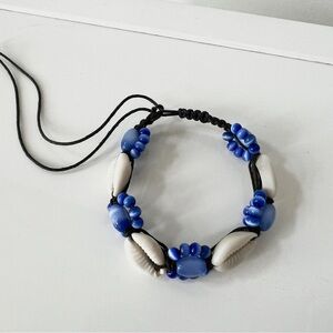 Puka shell blue stone bracelet